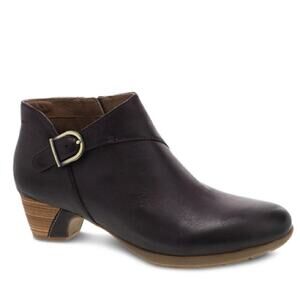 DANSKO Darbie Fig Burnished Nubuck Leather Buckle Ankle Boots EU 38 US 8